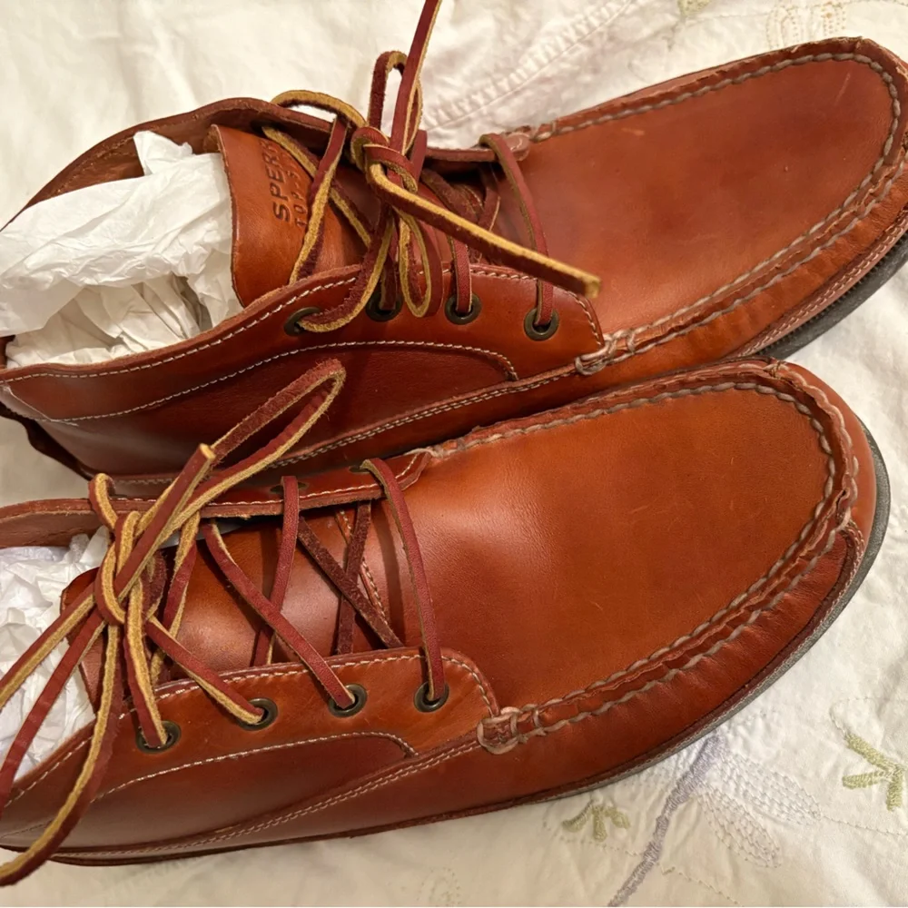 Sperry x J.Crew Top-Siders Leather Chukka Boots - Picture 2 of 16